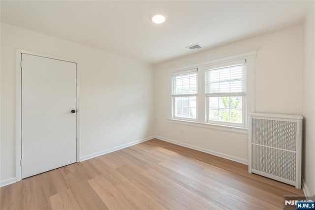 160 Bloomfield Avenue B, Verona, NJ 07044