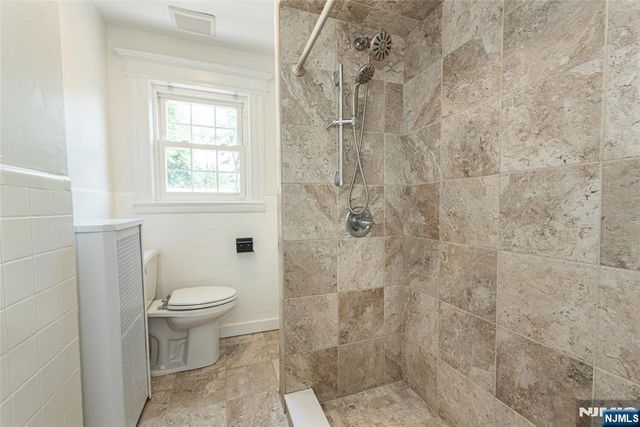 160 Bloomfield Avenue B, Verona, NJ 07044