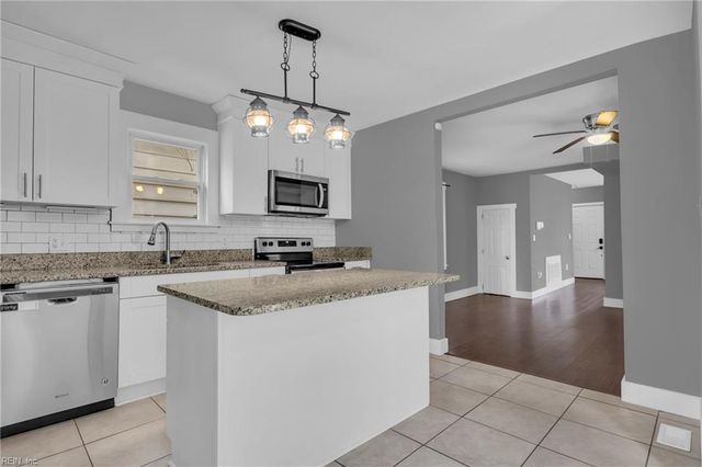 1136 Seaboard AVE, Chesapeake, VA 23324