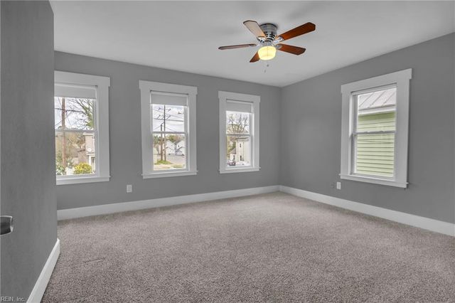 1136 Seaboard AVE, Chesapeake, VA 23324