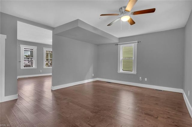 1136 Seaboard AVE, Chesapeake, VA 23324