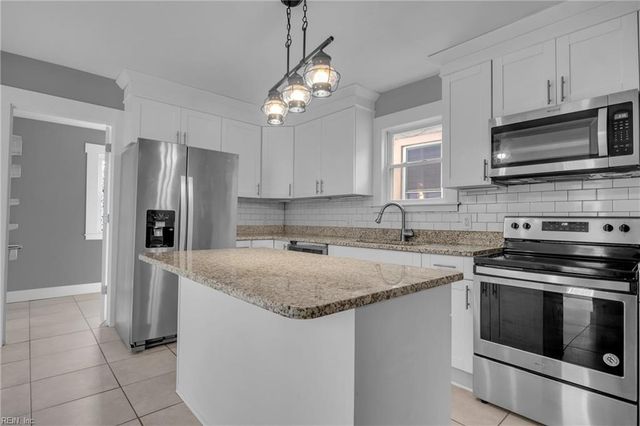 1136 Seaboard AVE, Chesapeake, VA 23324