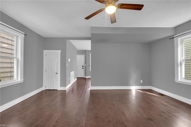 1136 Seaboard AVE, Chesapeake, VA 23324