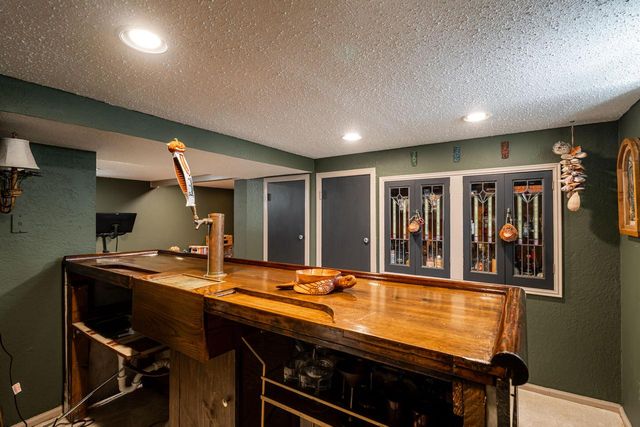 5861 N Bay Ridge AVENUE, Whitefish Bay, WI 53217