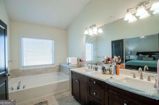 5727 Pine Oak Drive 90, Peachtree Corners, GA 30092