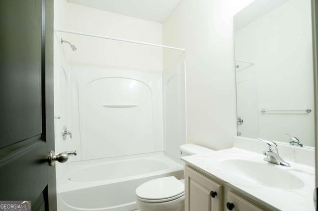 5727 Pine Oak Drive 90, Peachtree Corners, GA 30092