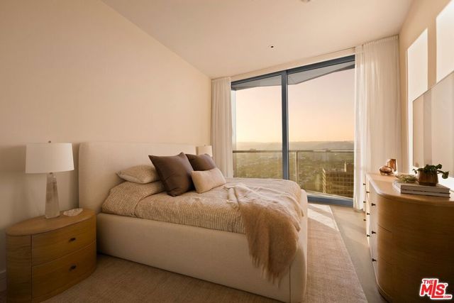 211 W Elm Court 28C, Los Angeles, CA 90067