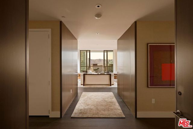 211 W Elm Court 28C, Los Angeles, CA 90067
