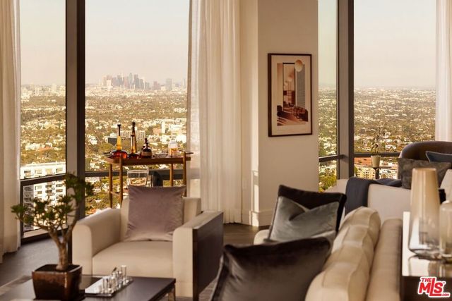 211 W Elm Court 28C, Los Angeles, CA 90067