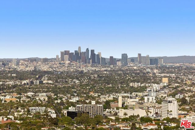 211 W Elm Court 28C, Los Angeles, CA 90067