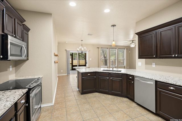 24804 Forum Cir, San Antonio, TX 78255