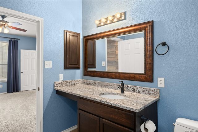 24804 Forum Cir, San Antonio, TX 78255