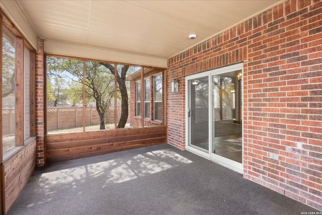 24804 Forum Cir, San Antonio, TX 78255