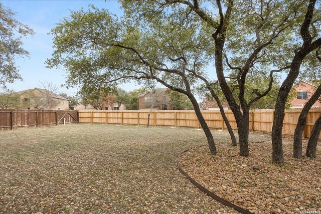 24804 Forum Cir, San Antonio, TX 78255