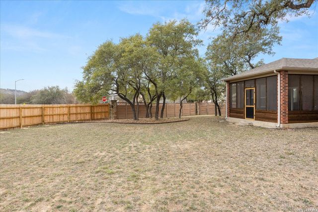24804 Forum Cir, San Antonio, TX 78255