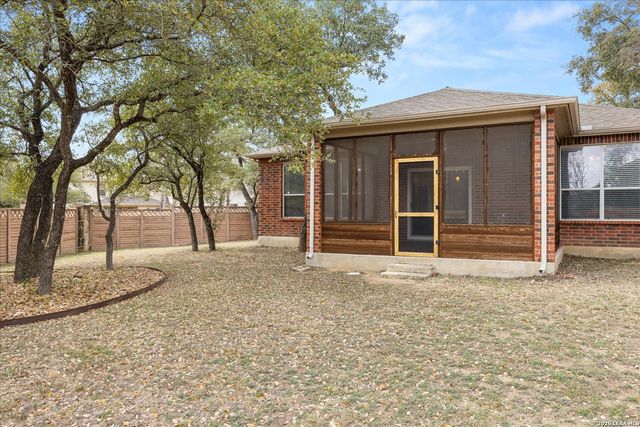 24804 Forum Cir, San Antonio, TX 78255