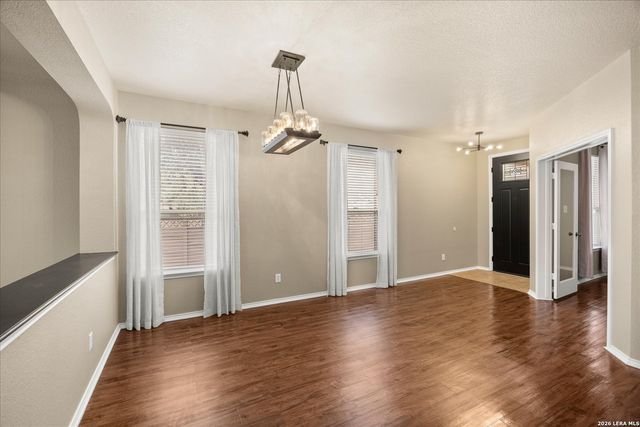 24804 Forum Cir, San Antonio, TX 78255