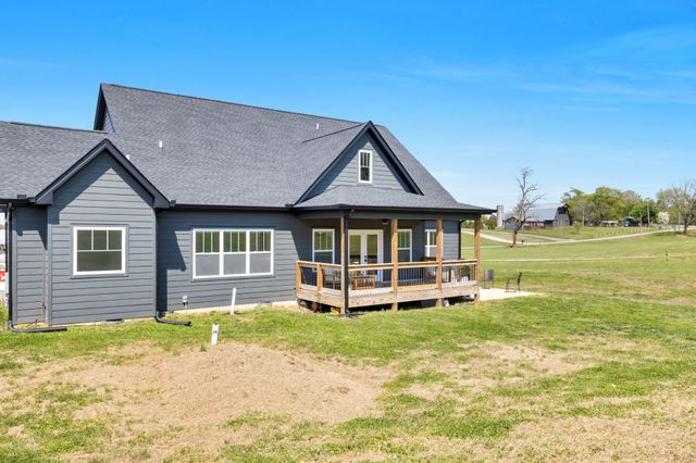 4247 Turnersville Rd, Cedar Hill, TN 37032