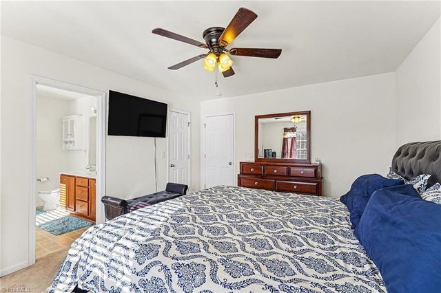 3869 Hickswood Creek Drive, High Point, NC 27265