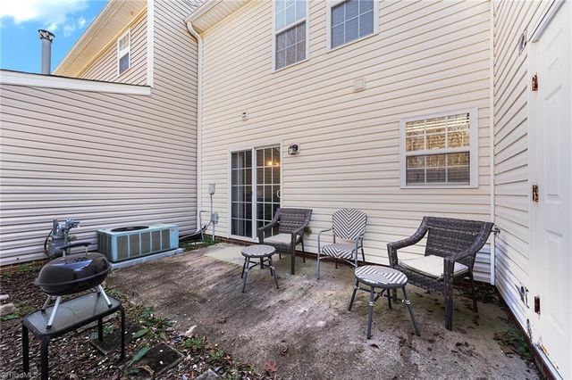 3869 Hickswood Creek Drive, High Point, NC 27265