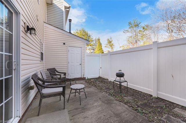 3869 Hickswood Creek Drive, High Point, NC 27265