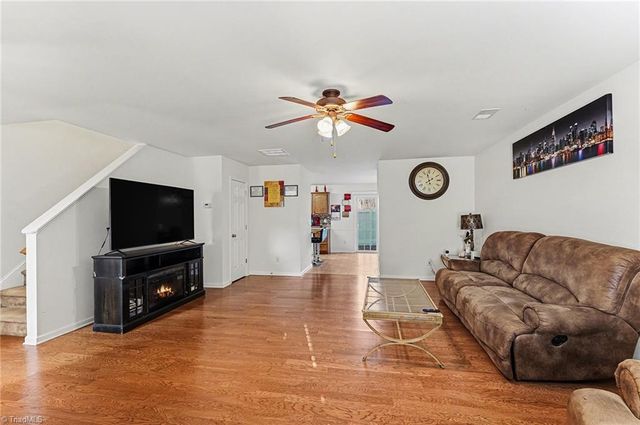 3869 Hickswood Creek Drive, High Point, NC 27265