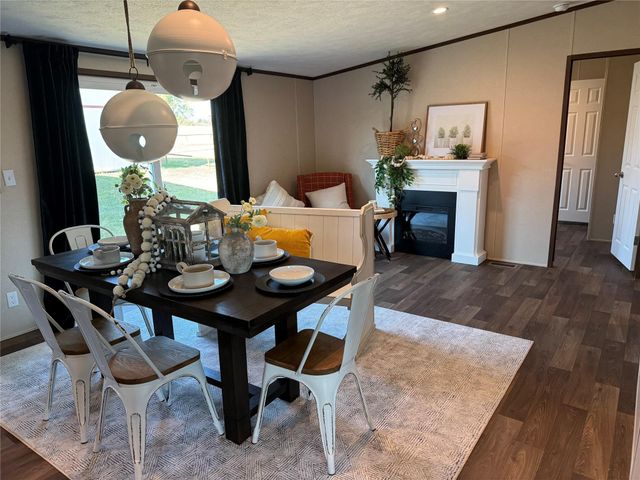 822 E Fannin Street, La Grange, TX 78945