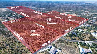 2 Landover Road, Oak Hills, CA 92344