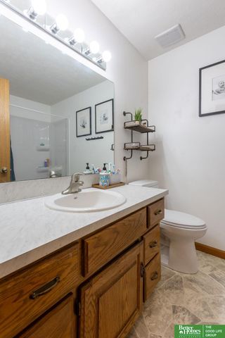 410 Sherwood Drive, Gretna, NE 68028