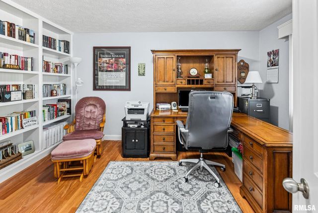 521 Marquis Avenue, Centralia, IL 62801