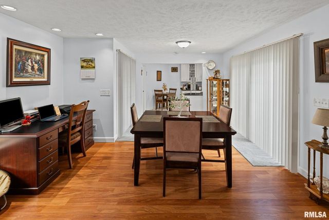 521 Marquis Avenue, Centralia, IL 62801