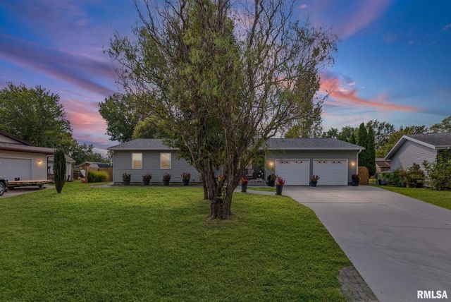 521 Marquis Avenue, Centralia, IL 62801