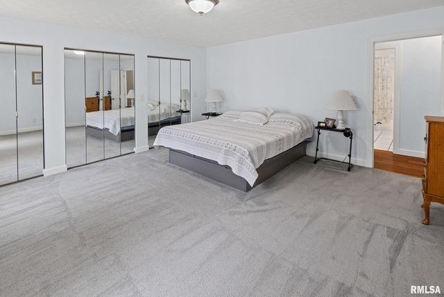 521 Marquis Avenue, Centralia, IL 62801