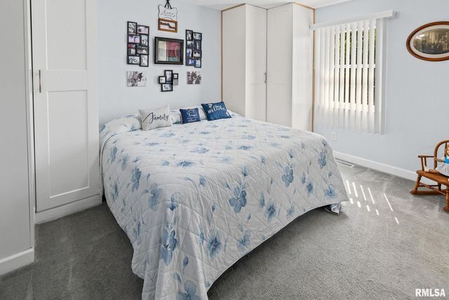 521 Marquis Avenue, Centralia, IL 62801