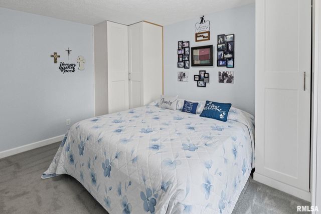 521 Marquis Avenue, Centralia, IL 62801