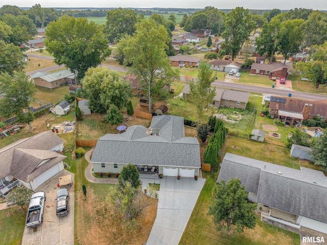 521 Marquis Avenue, Centralia, IL 62801