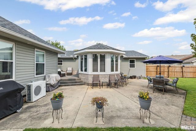 521 Marquis Avenue, Centralia, IL 62801