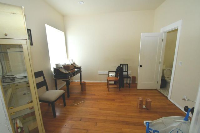 3306 Market Street, Emeryville, CA 94608