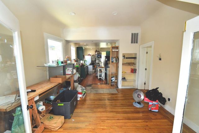 3306 Market Street, Emeryville, CA 94608