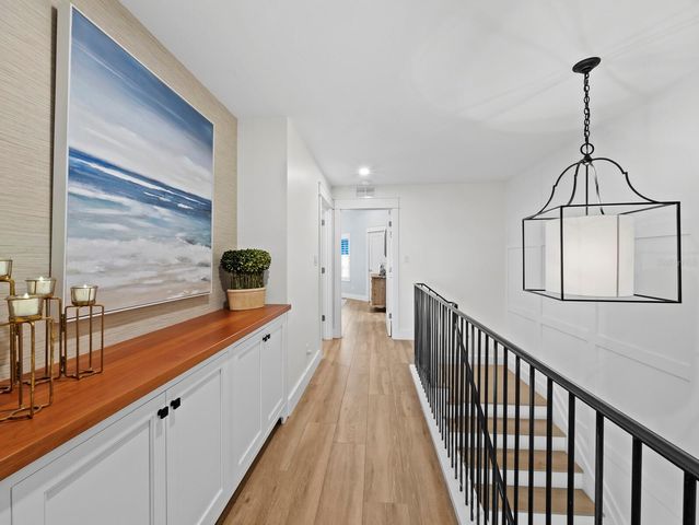 1918 HARBOURSIDE DRIVE 902, Longboat Key, FL 34228