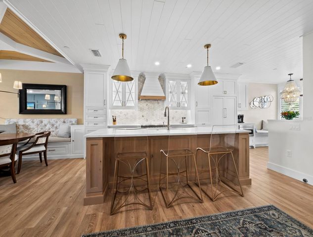 1918 HARBOURSIDE DRIVE 902, Longboat Key, FL 34228