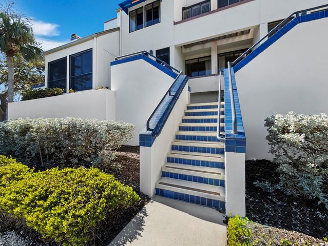 1918 HARBOURSIDE DRIVE 902, Longboat Key, FL 34228