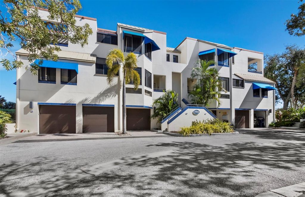 Image 1 of property listing at 1918 HARBOURSIDE DRIVE 902, Longboat Key, FL 34228