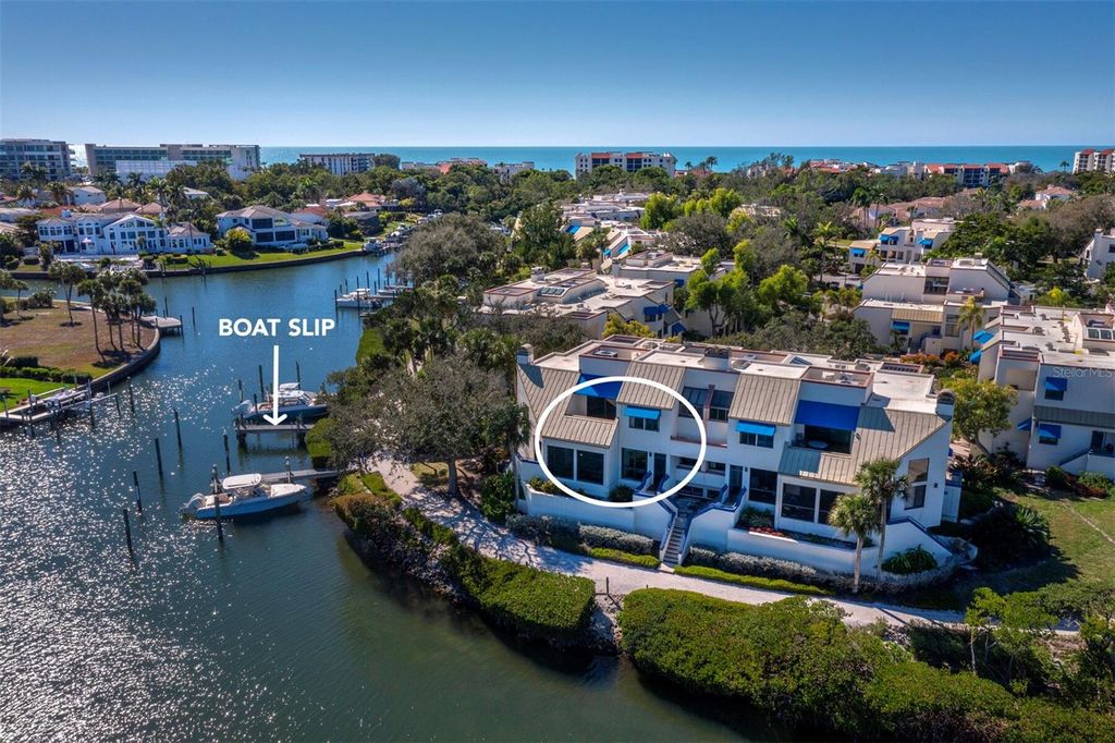Image 40 of property listing at 1918 HARBOURSIDE DRIVE 902, Longboat Key, FL 34228