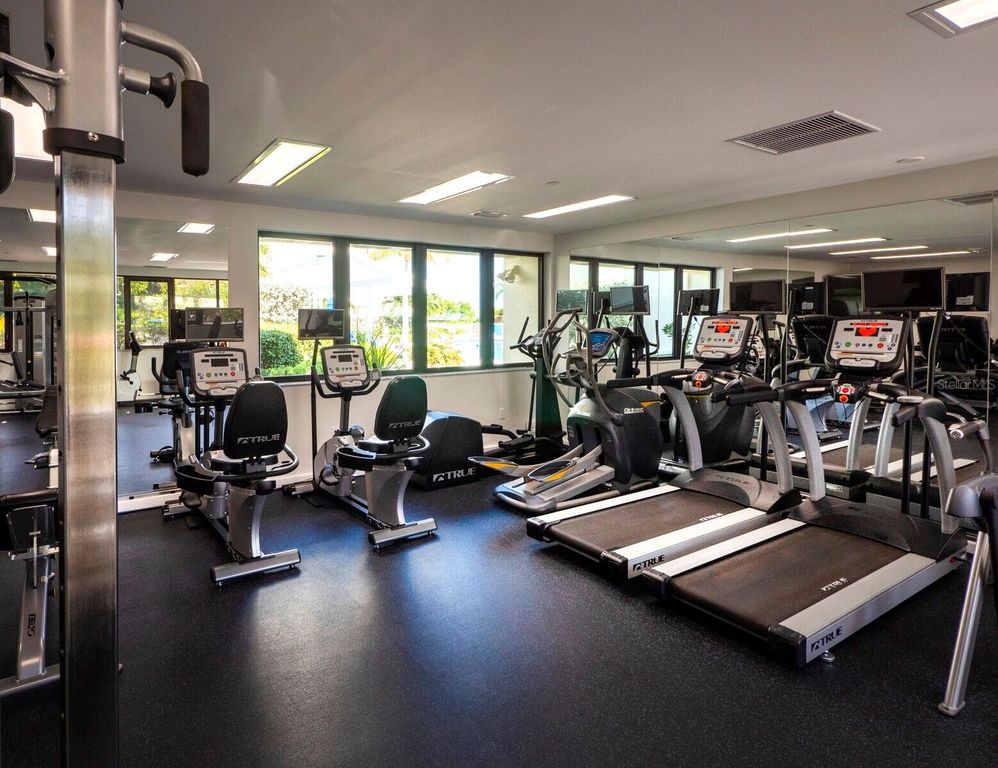 Image 46 of property listing at 1918 HARBOURSIDE DRIVE 902, Longboat Key, FL 34228