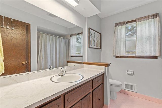 2818 Farview DRIVE, Richfield, WI 53076