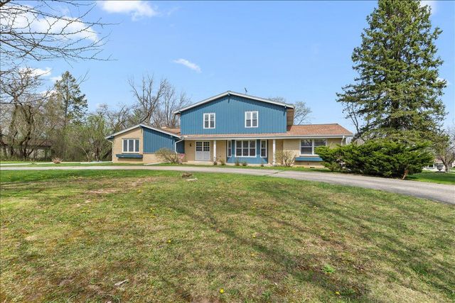 2818 Farview DRIVE, Richfield, WI 53076