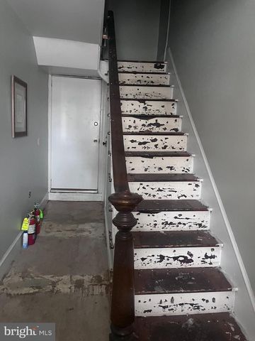 220 E KING ST, Shippensburg, PA 17257