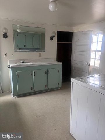 220 E KING ST, Shippensburg, PA 17257