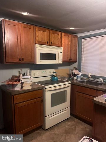 220 E KING ST, Shippensburg, PA 17257